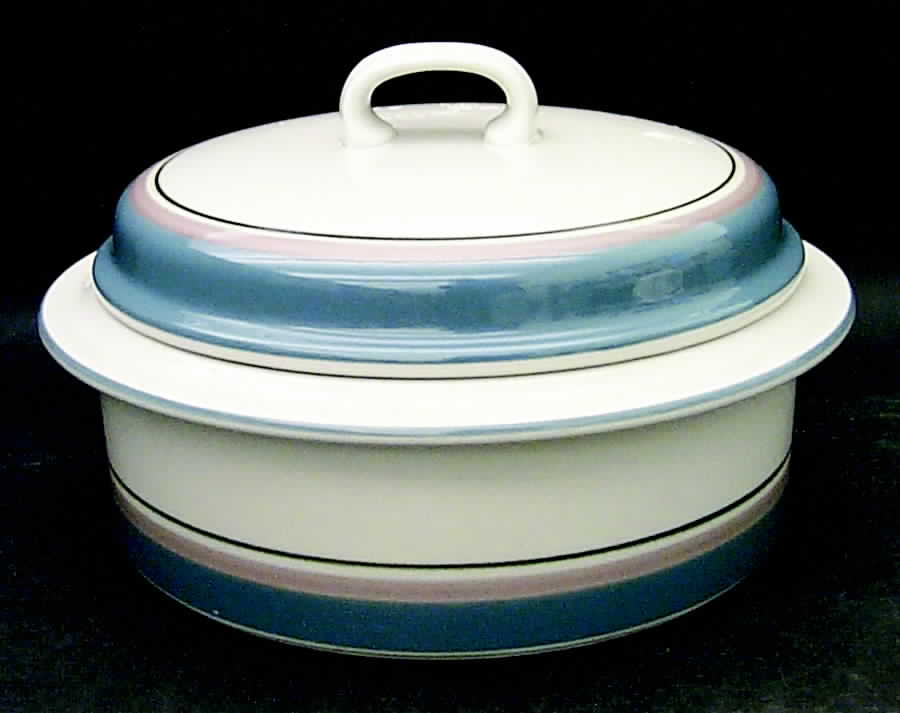 Uhtua 2.5 Qt Round Covered Casserole by Arabia of Finland-1