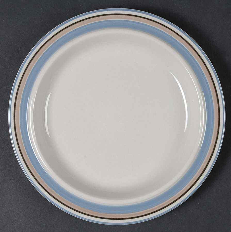 Uhtua Salad Plate by Arabia of Finland-1
