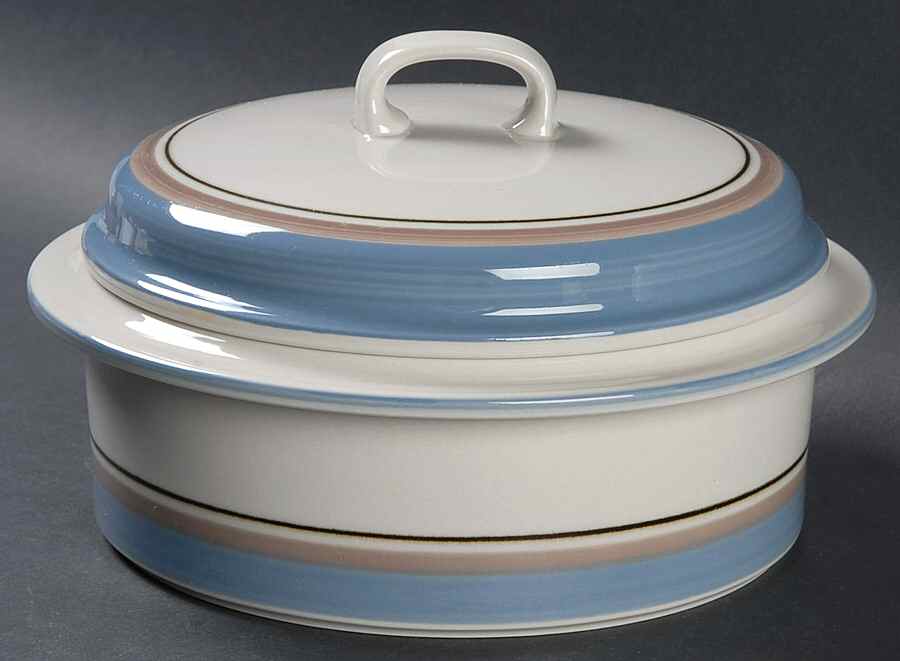 Uhtua 1.5 Qt Round Covered Casserole by Arabia of Finland-1