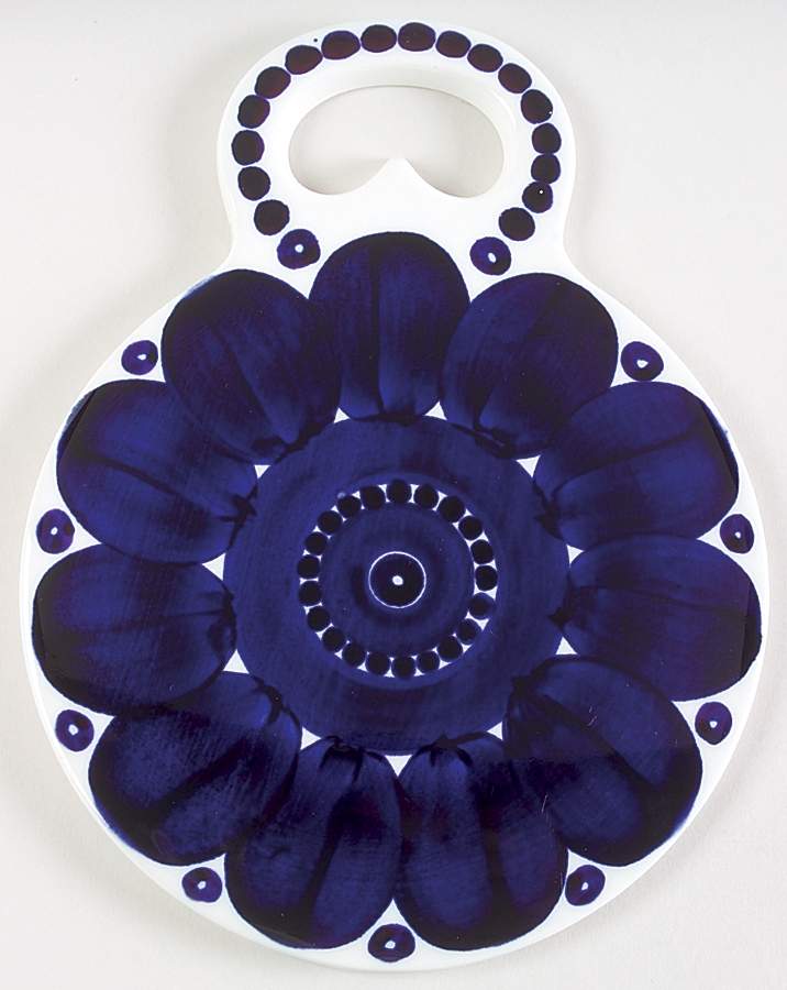 Valencia Round Ceramic Cutting Board by Arabia of Finland-1