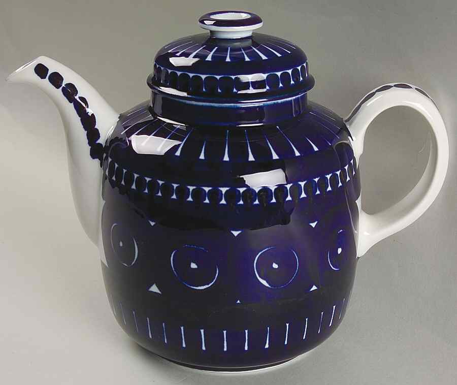 Valencia Coffee Pot & Lid by Arabia of Finland-1