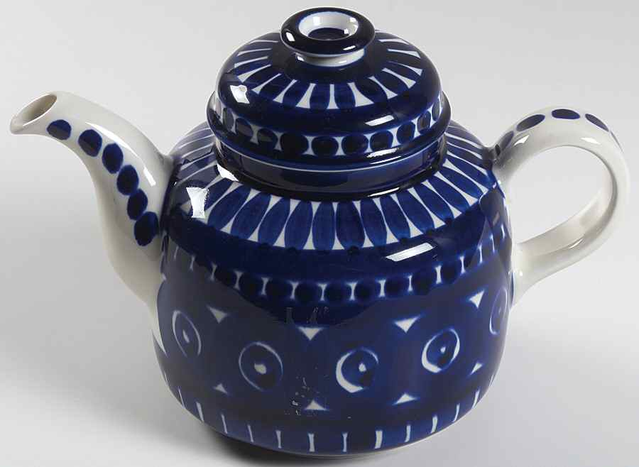 Valencia Teapot & Lid by Arabia of Finland-1