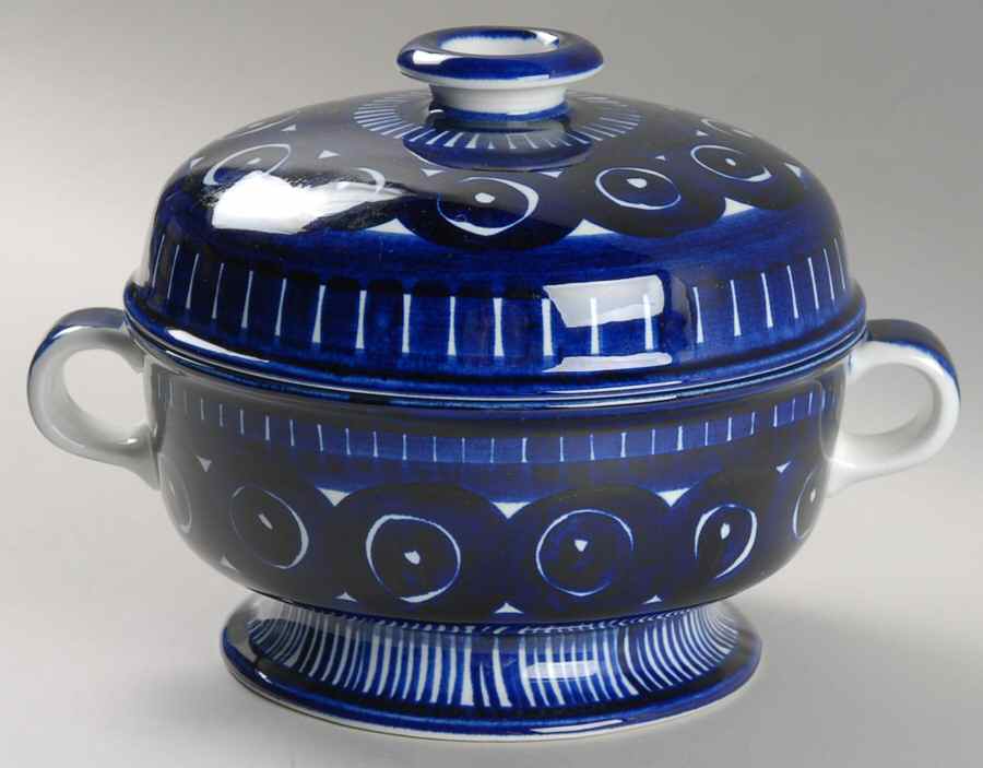 Valencia Round Covered Vegetable by Arabia of Finland-1