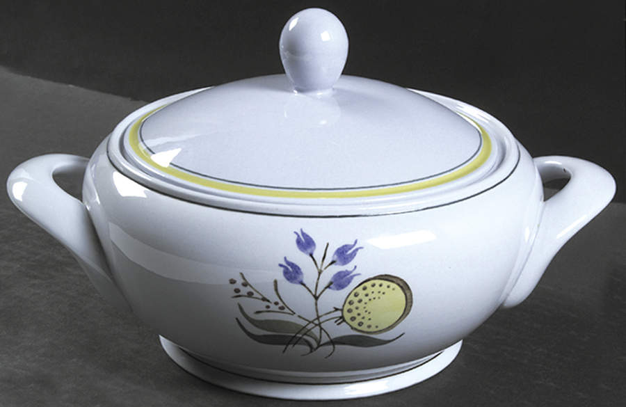 Windflower Round Covered Vegetable by Arabia of Finland-1