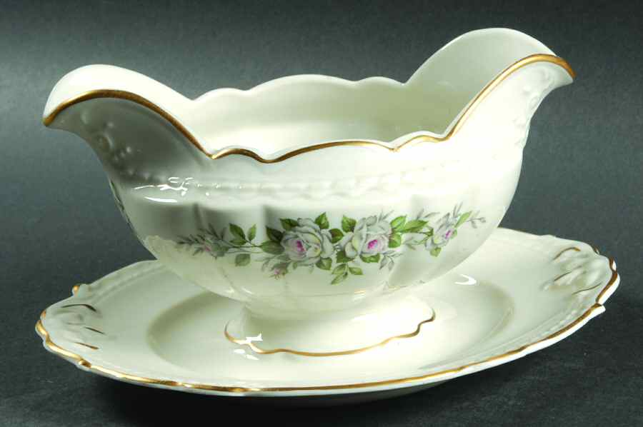 Mount Vernon Gravy Boat with Attached Underplate by Arcadian-Prestige-1