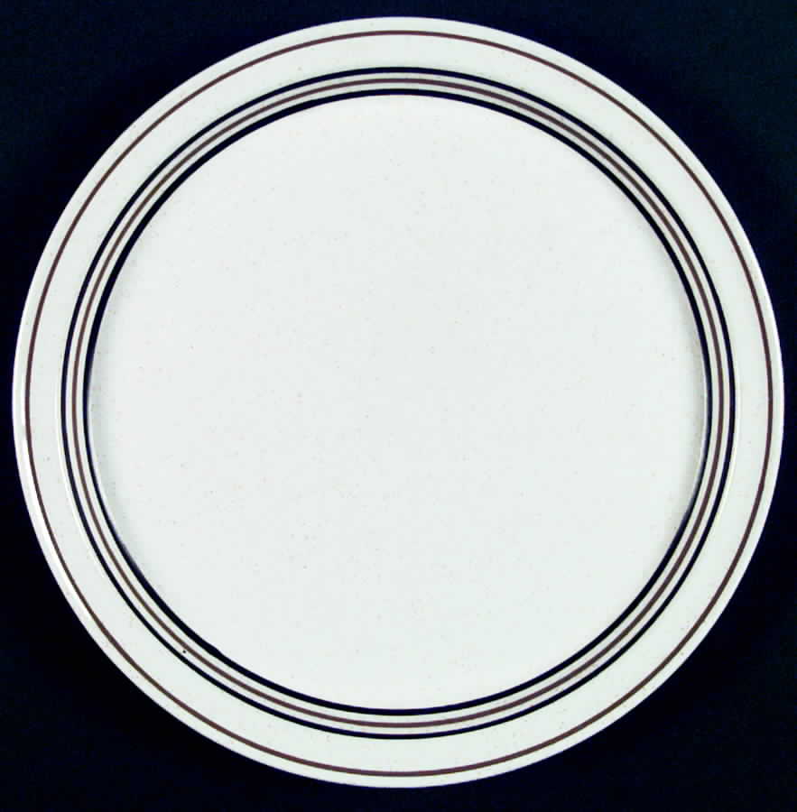 ARK7 Dinner Plate by Arklow-1