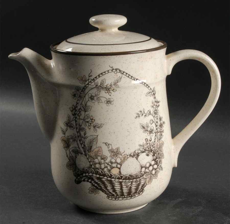 Erin Harvest Coffee Pot & Lid by Arklow-1