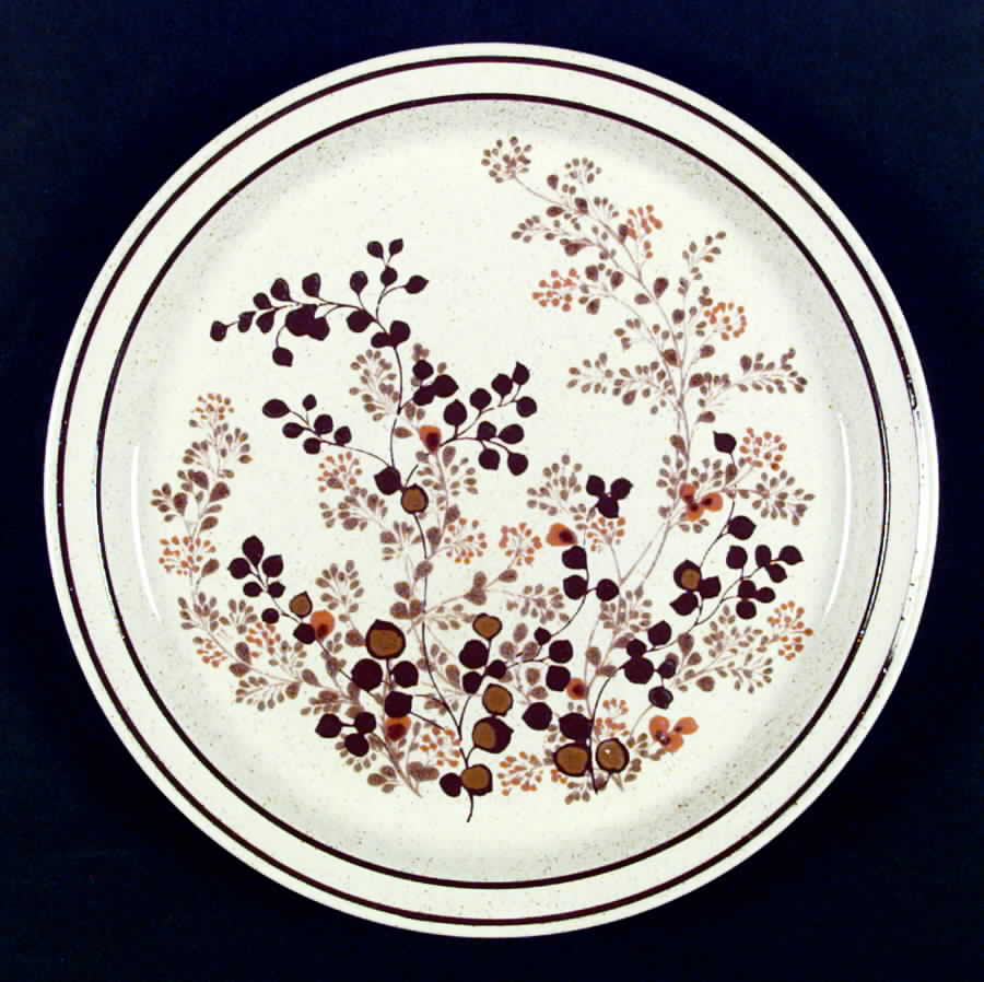 Estrada Dinner Plate by Arklow-1