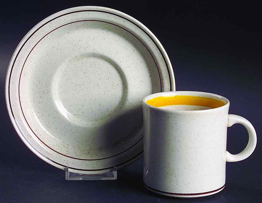 Glendree Flat Cup & Saucer Set by Arklow-1