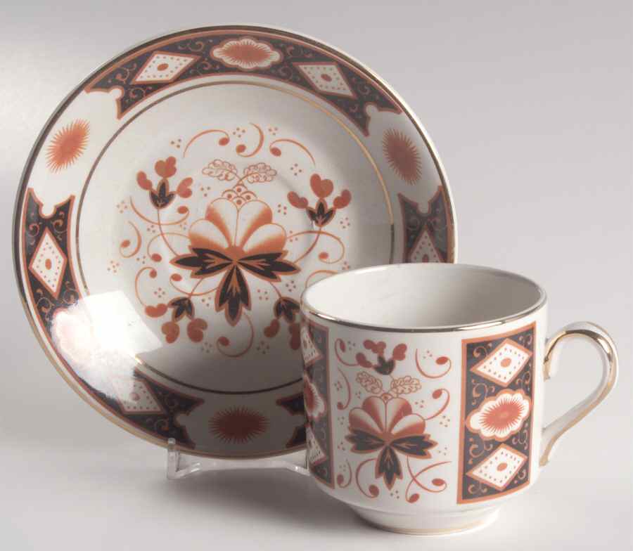 Kildare (Gold Trim) Flat Cup & Saucer Set by Arklow-1