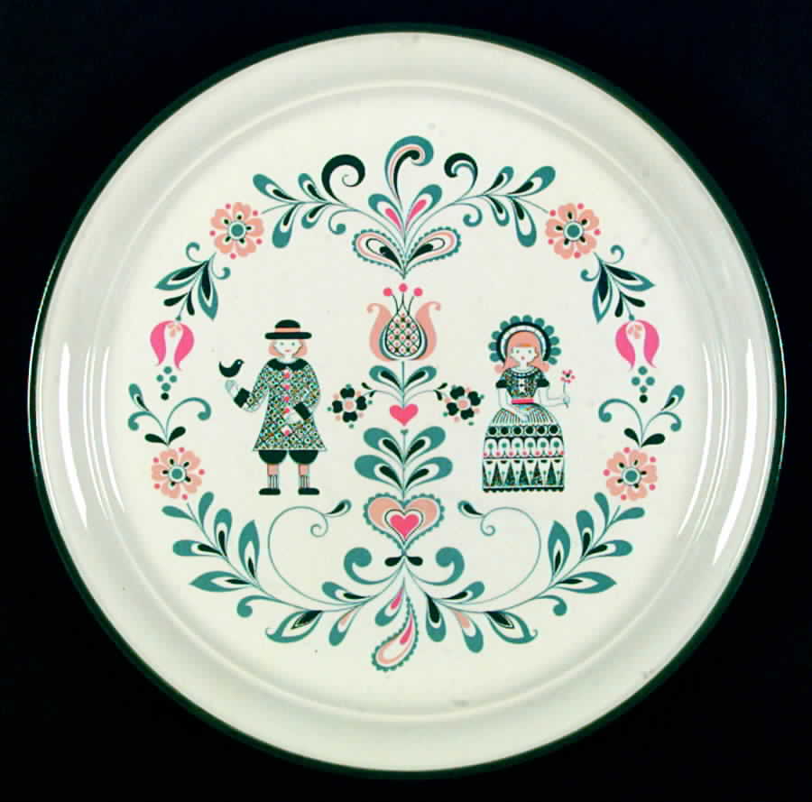 Lad N' Lassie Dinner Plate by Arklow-1
