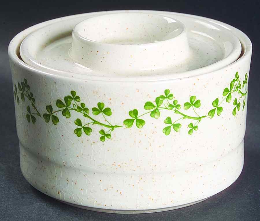 Wild Shamrock Sugar Bowl & Lid by Arklow-1