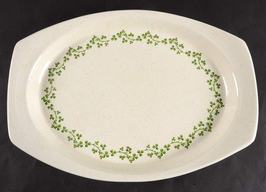 Wild Shamrock 13" Oval Serving Platter by Arklow-1