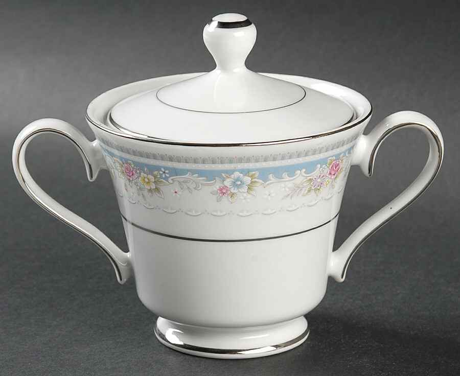 Bellavista Sugar Bowl & Lid by Arlen-1