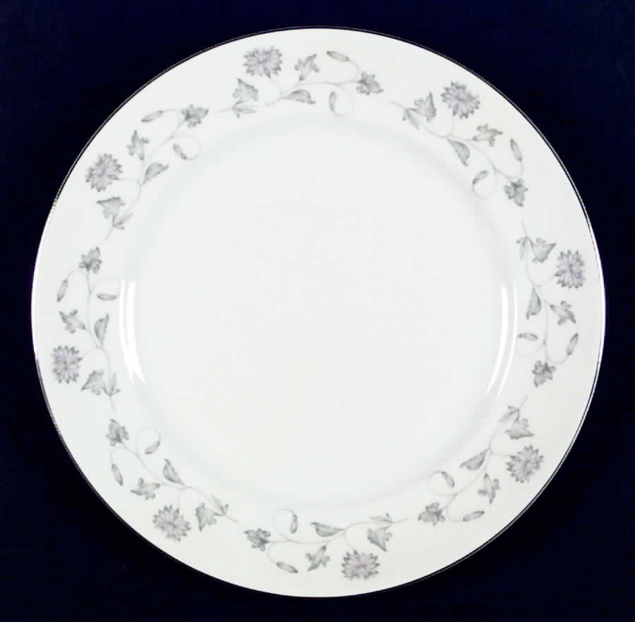 Dahlia Dinner Plate by Arlen-1