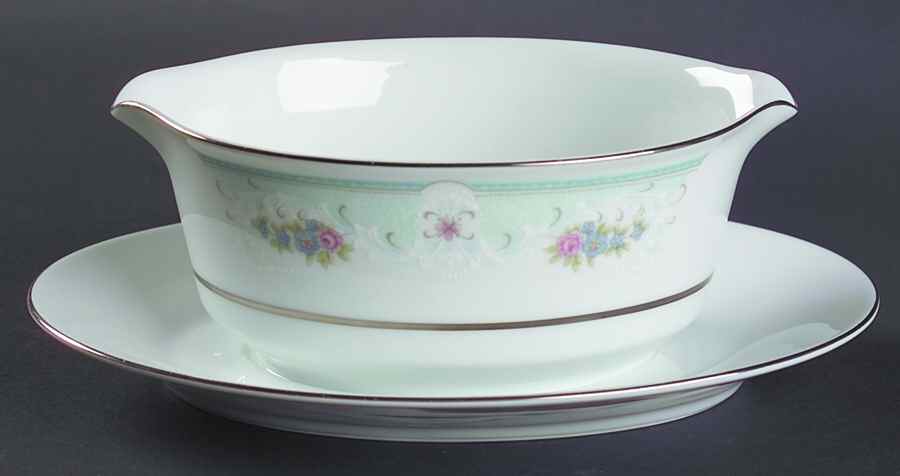 Devonshire Gravy Boat with Attached Underplate by Arlen-1