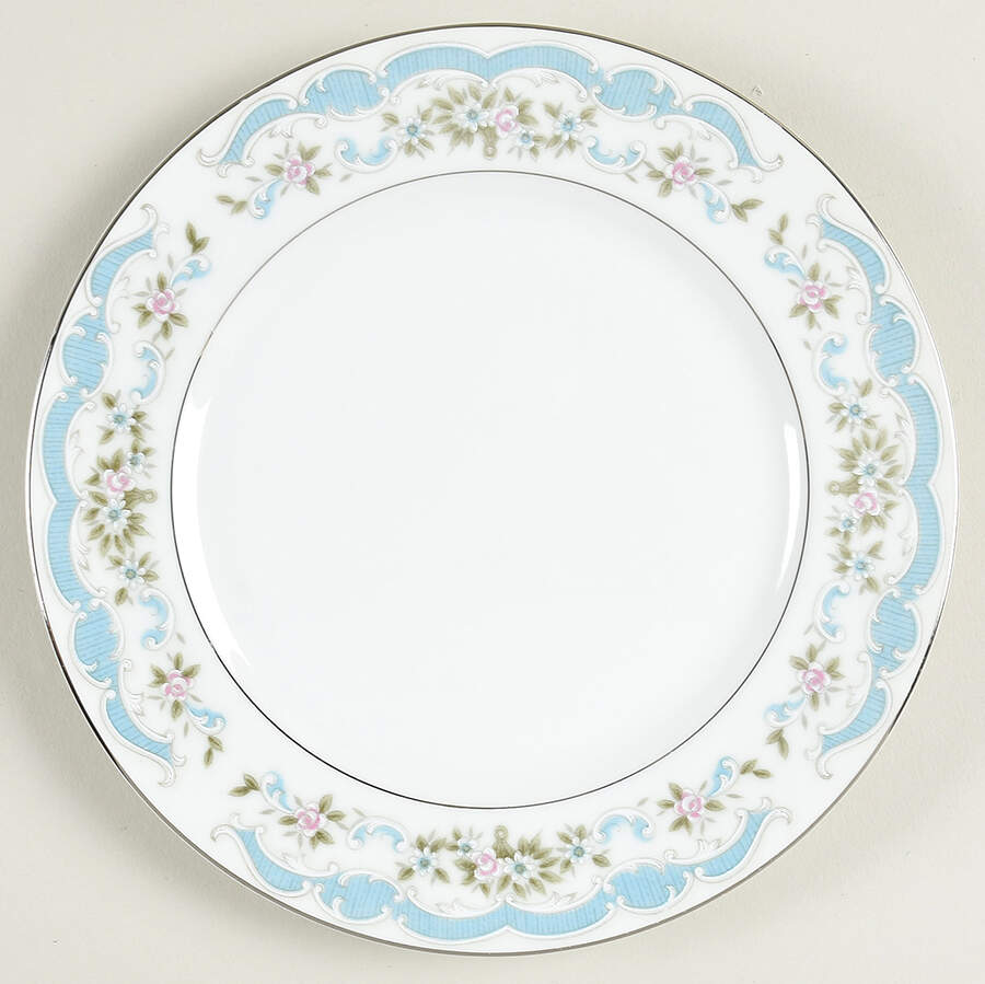 Florentine Salad Plate by Arlen-1