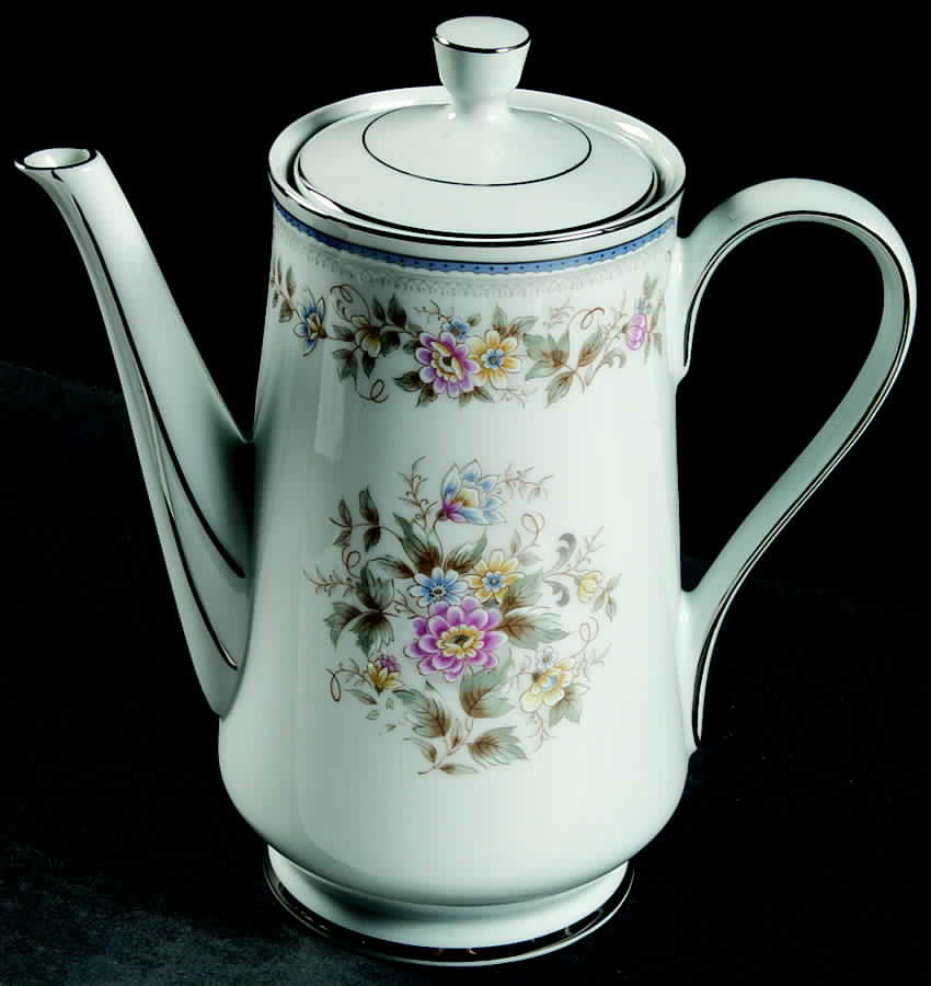 Magnifico Coffee Pot & Lid by Arlen-1