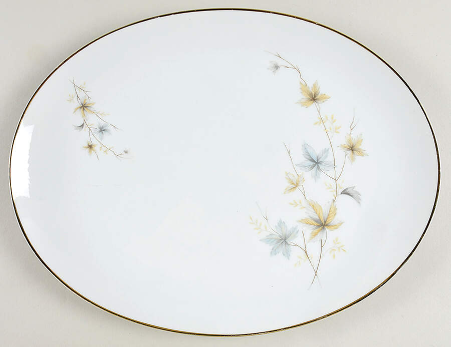 Maple Leaf 14" Oval Serving Platter by Arlen-1