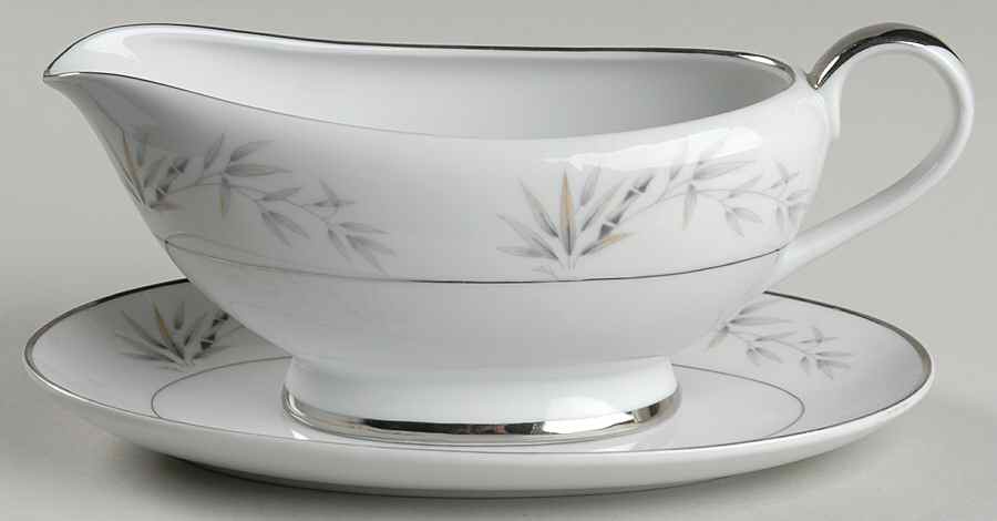 Mandalay Gravy Boat & Underplate by Arlen-1