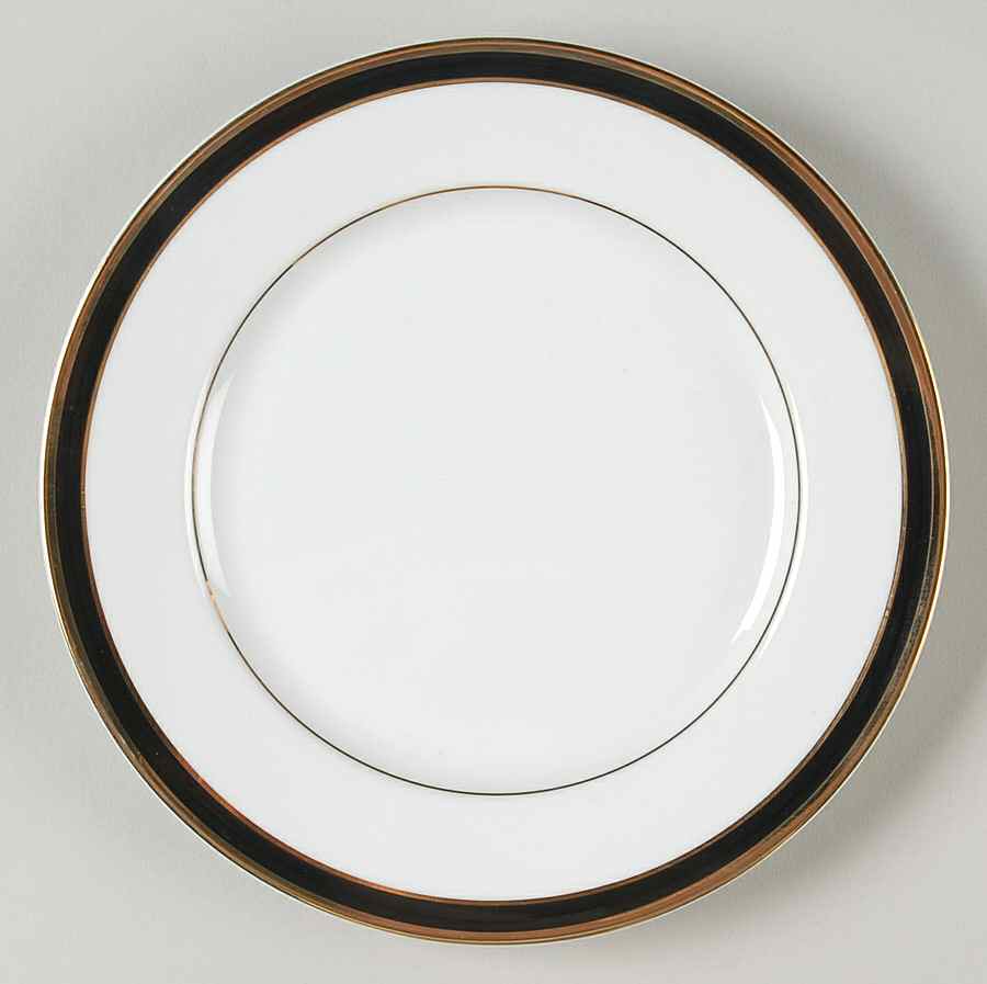 Midnight Salad Plate by Arlen-1
