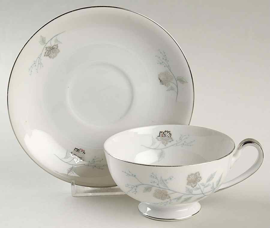 Platina Footed Cup & Saucer Set by Arlen-1