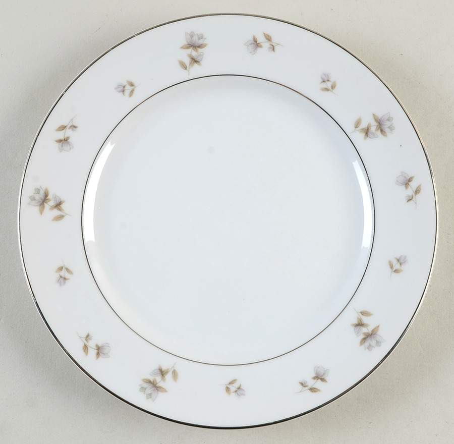Prelude Salad Plate by Arlen-1