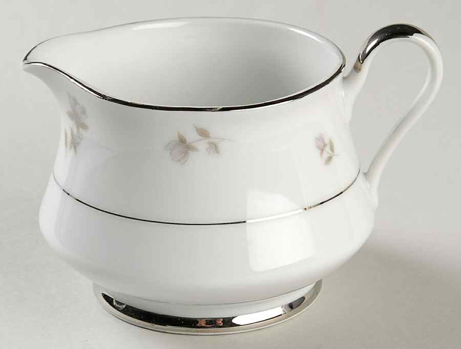 Prelude Creamer by Arlen-1