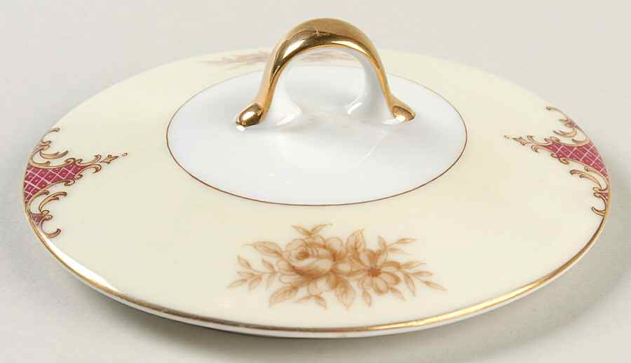Regina Lid for Sugar Bowl by Arlen-1