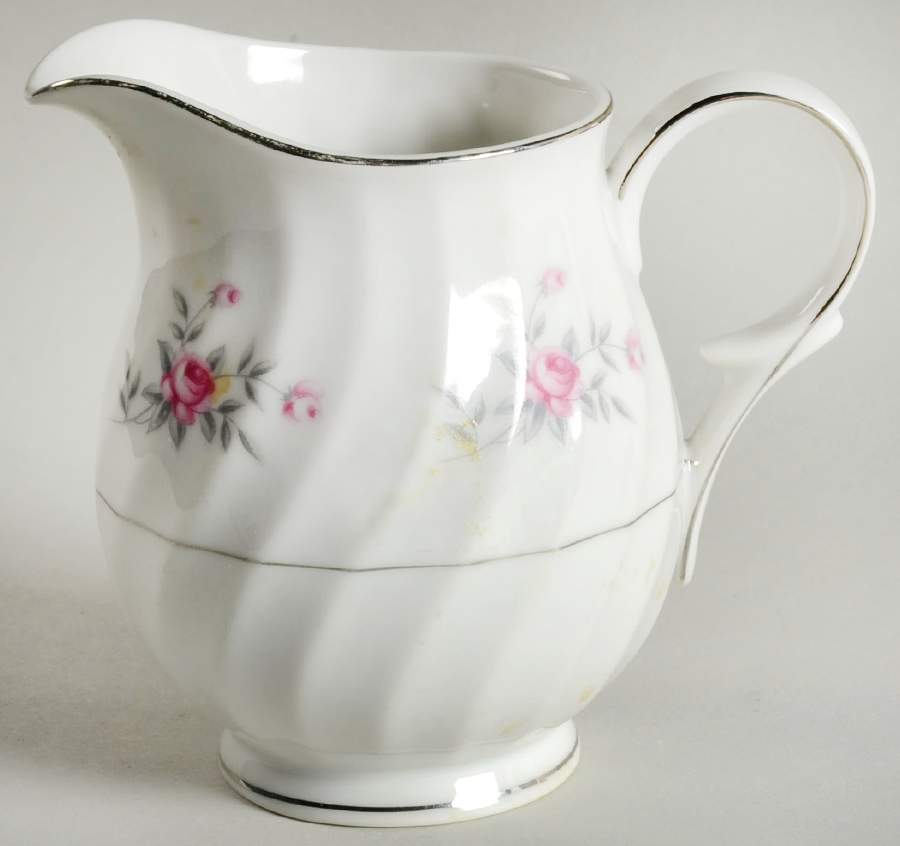 Rosette Creamer by Arlen-1