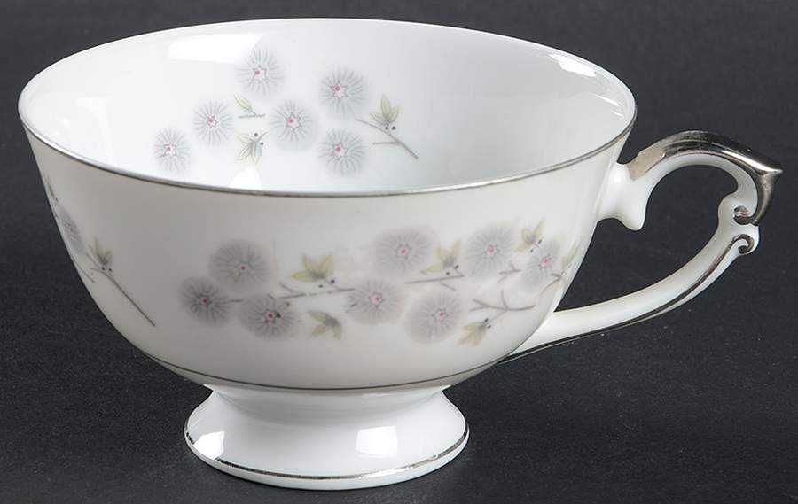 Starlet Footed Cup by Arlen-1