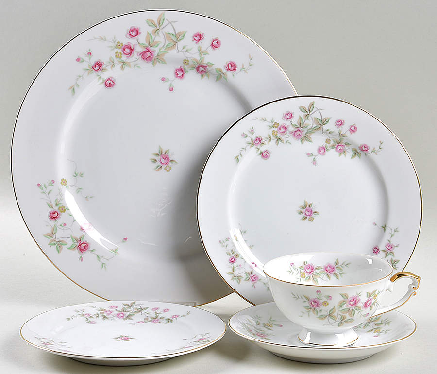 Wild Rose 5 Piece Place Setting by Arlen-1