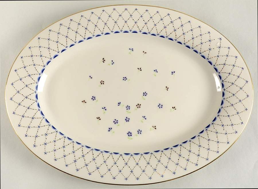 Regalblu 14" Oval Serving Platter by American Royalty-1