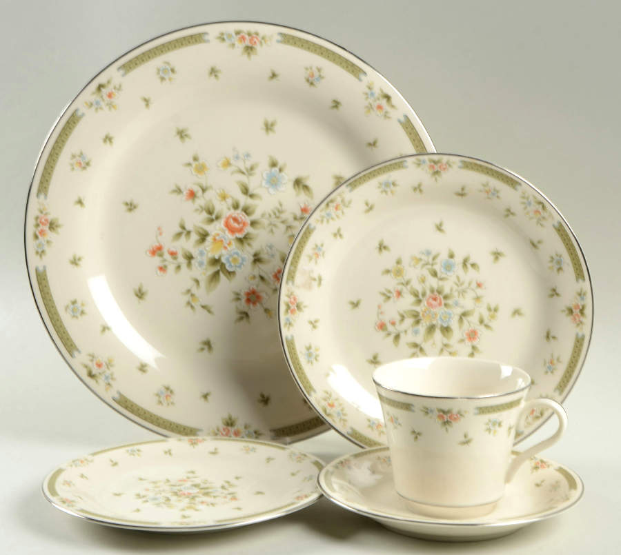 Spring Gardens 5 Piece Place Setting by American Royalty-1