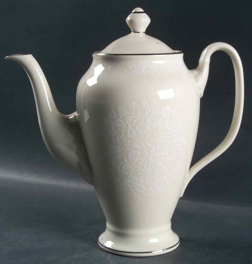 Winterset Coffee Pot & Lid by American Royalty-1
