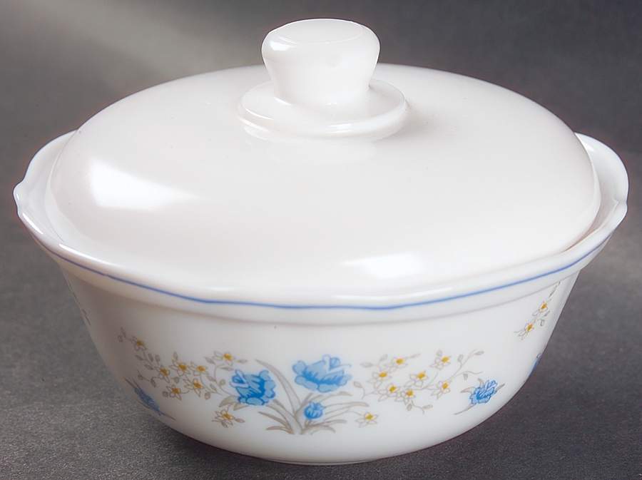 Romantique Sugar Bowl & Lid by Arcopal-1