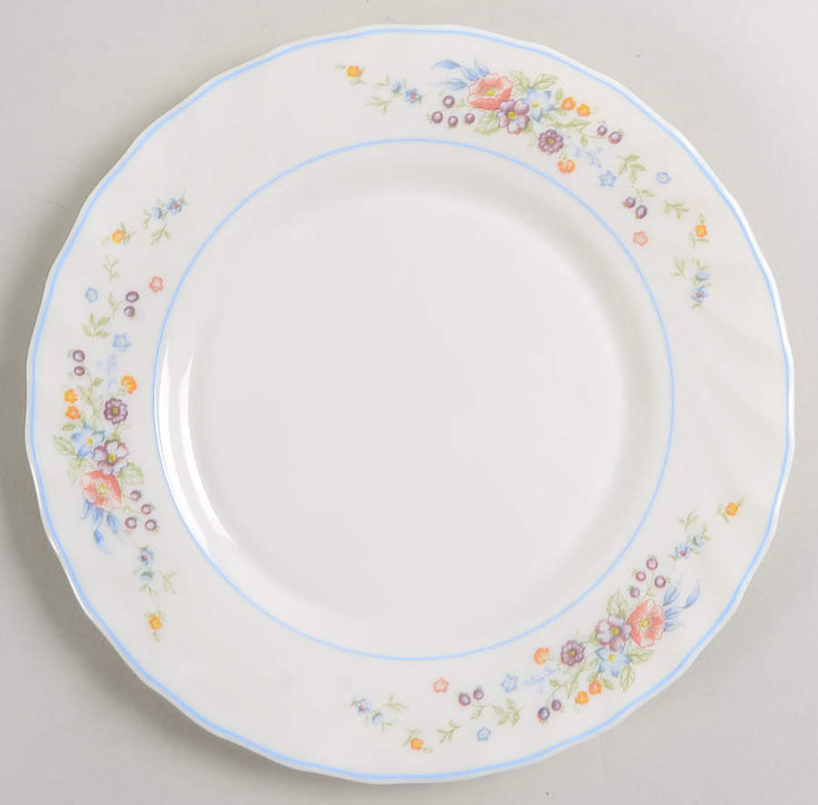 Victoria Salad Plate by Arcopal-1