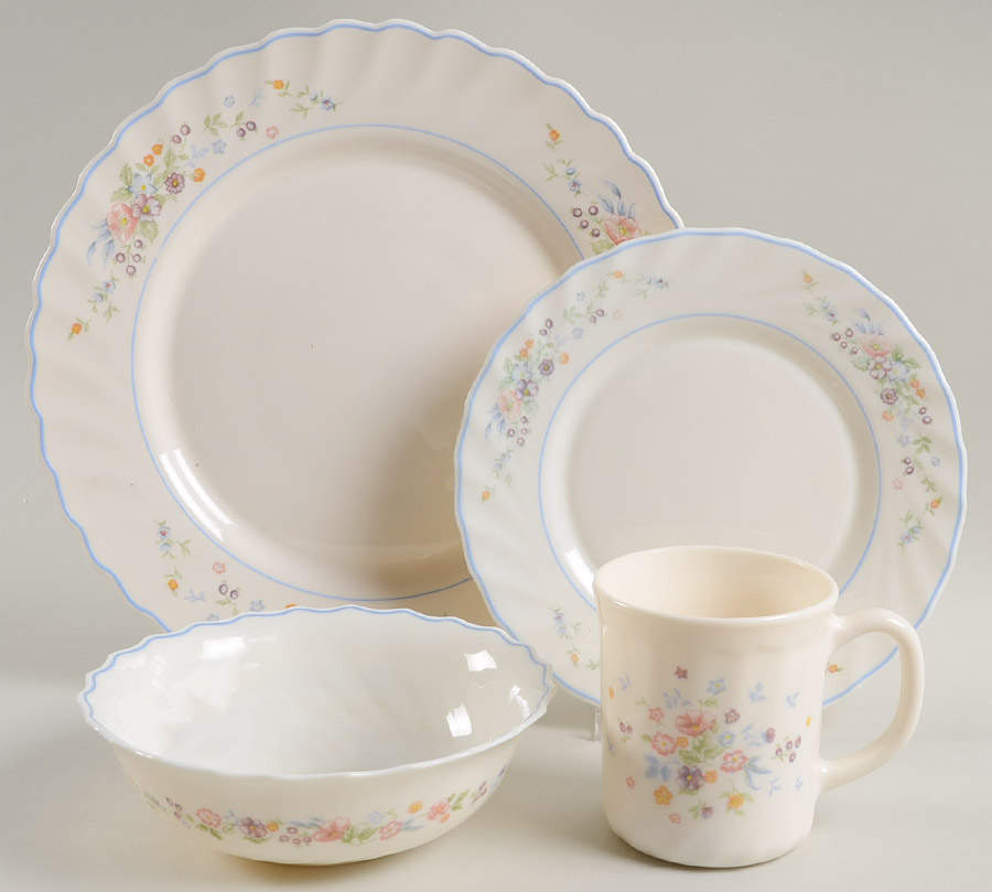 Victoria 4 Piece Place Setting by Arcopal-1