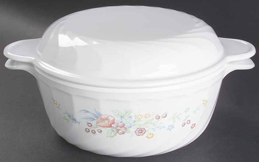 Victoria 1 Qt Round Covered Casserole by Arcopal-1