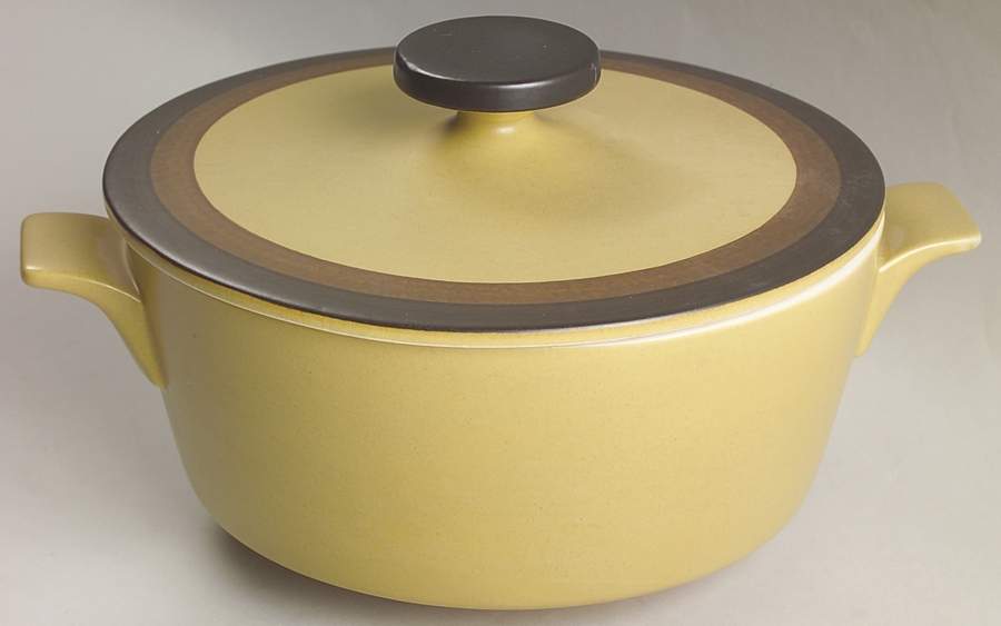 Zuni Maize 2 Qt Round Covered Casserole by Arrowstone-1