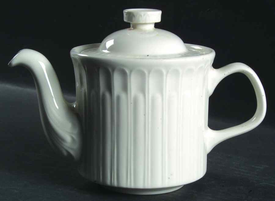 Alegre Teapot & Lid by Arita-1
