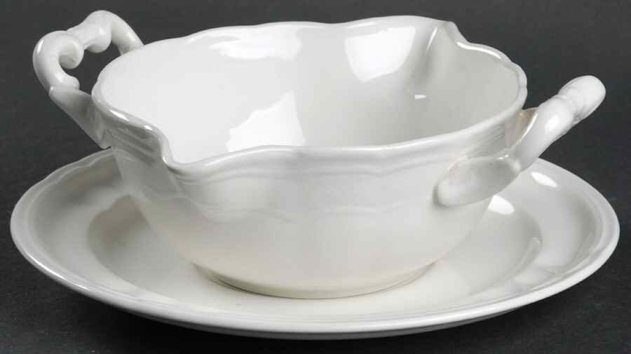 Alhambra Gravy Boat & Underplate by Arita-1