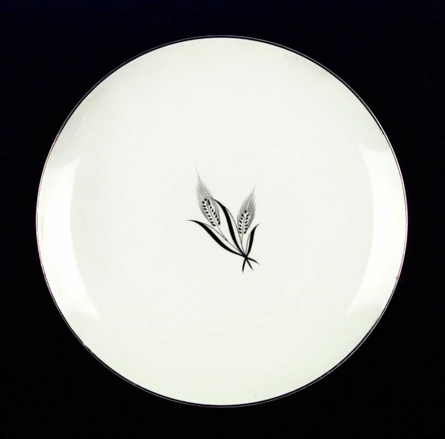 ART9 Dinner Plate by Arita-1