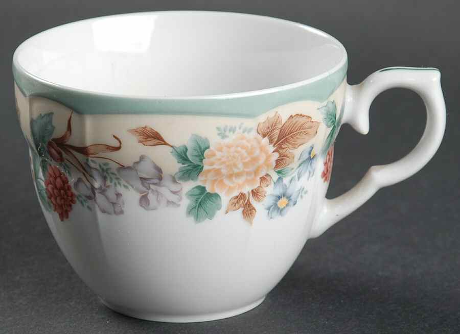 Country Garden Flat Cup by Arita-1
