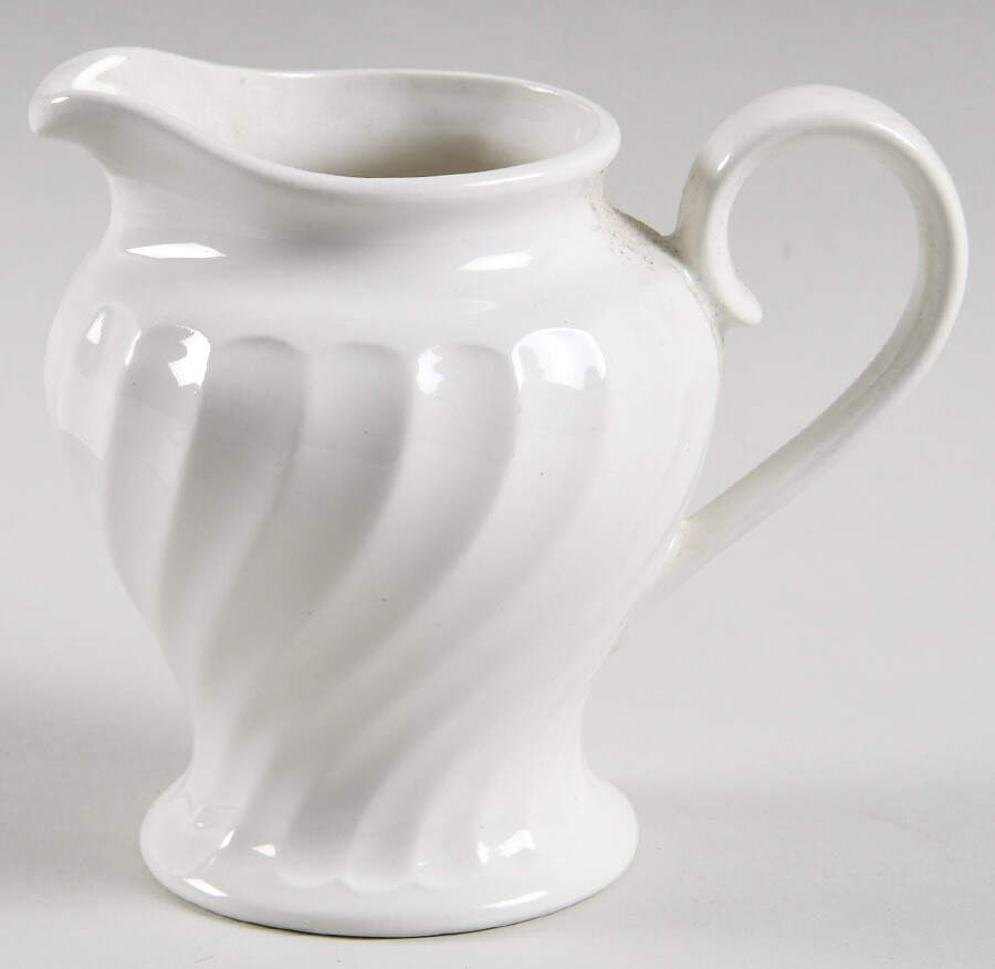 Coronado Creamer by Arita-1
