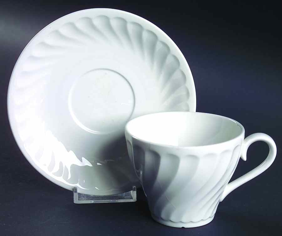 Coronado Flat Cup & Saucer Set by Arita-1