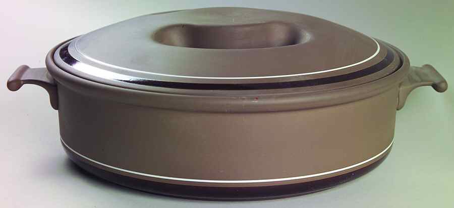 Genesis Brown 2 Qt Round Covered Casserole by Arita-1