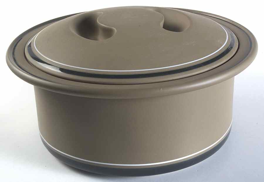 Genesis Green 3 Quart Round Covered Casserole by Arita-1