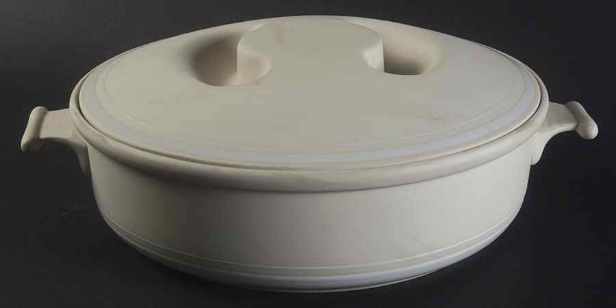 Genesis Sand 2 Qt Round Covered Casserole by Arita-1