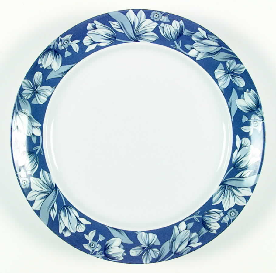 Heirloom Dinner Plate by Arita-1